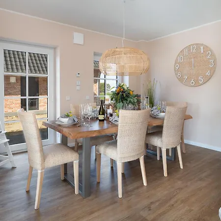 Luxurioeses Sansibar Mit Sauna & Whirlwanne In Ruhiger Lage Bei St Peter-ording Hébergement de vacances Osterhever